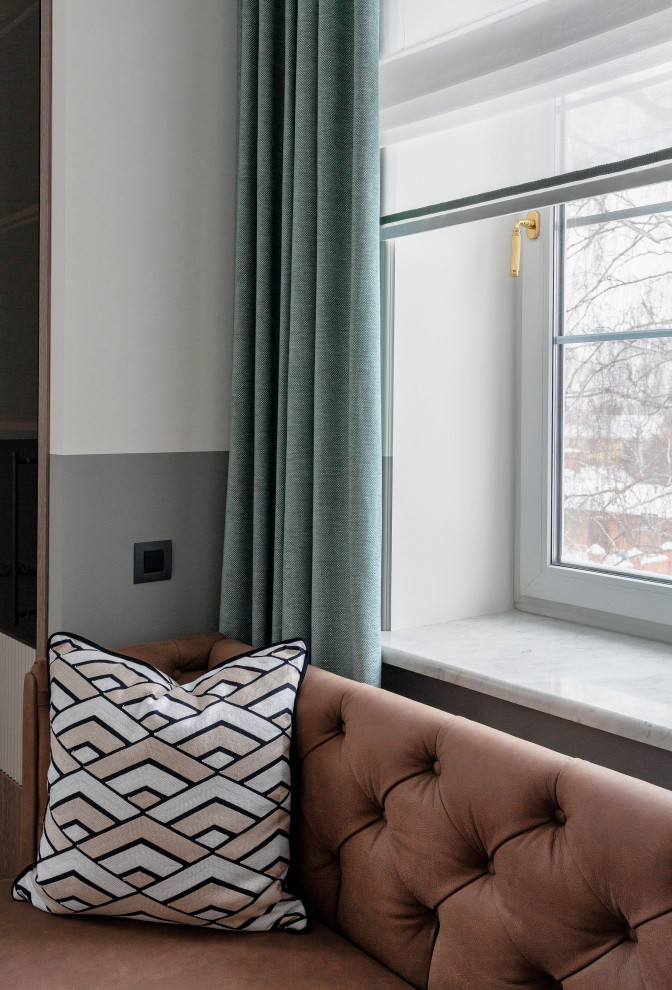 Дом  к.п.Алтан