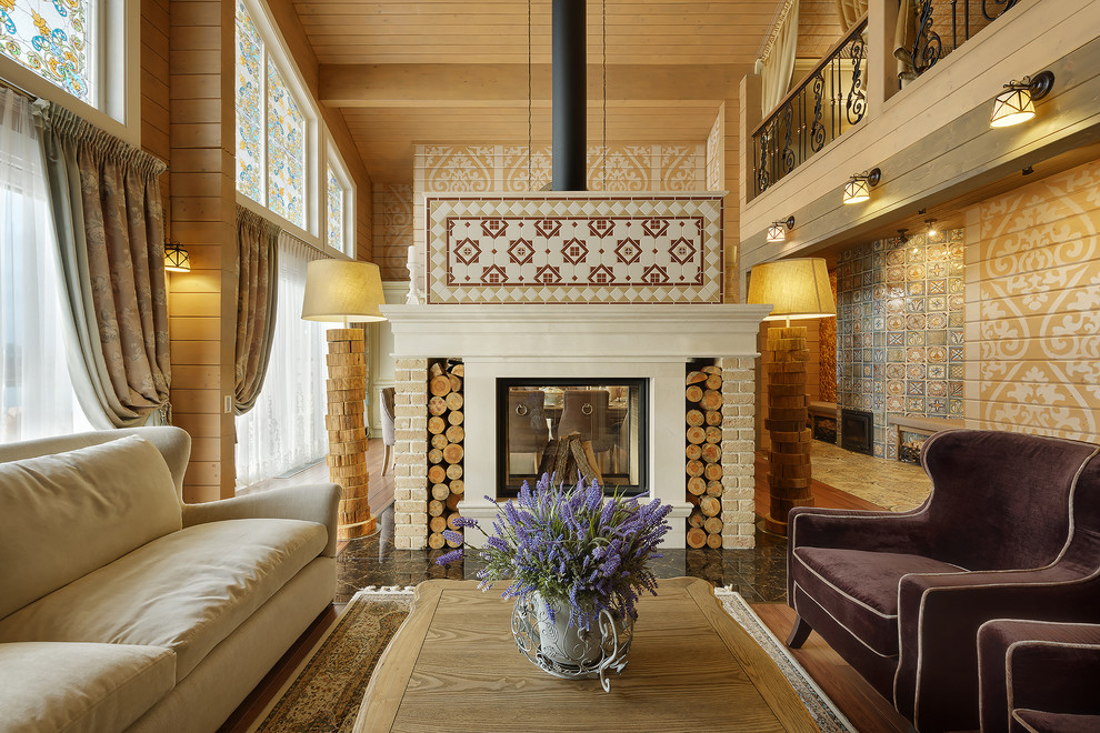 Дом на берегу реки