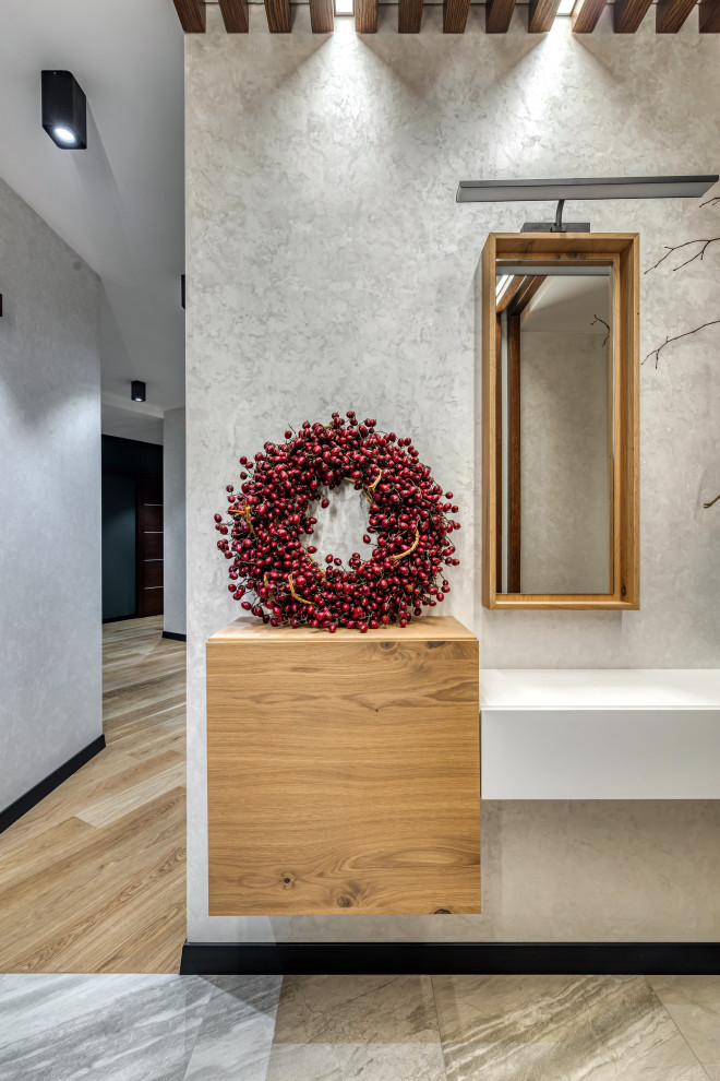 Трехкомнатная квартира в центре Москвы