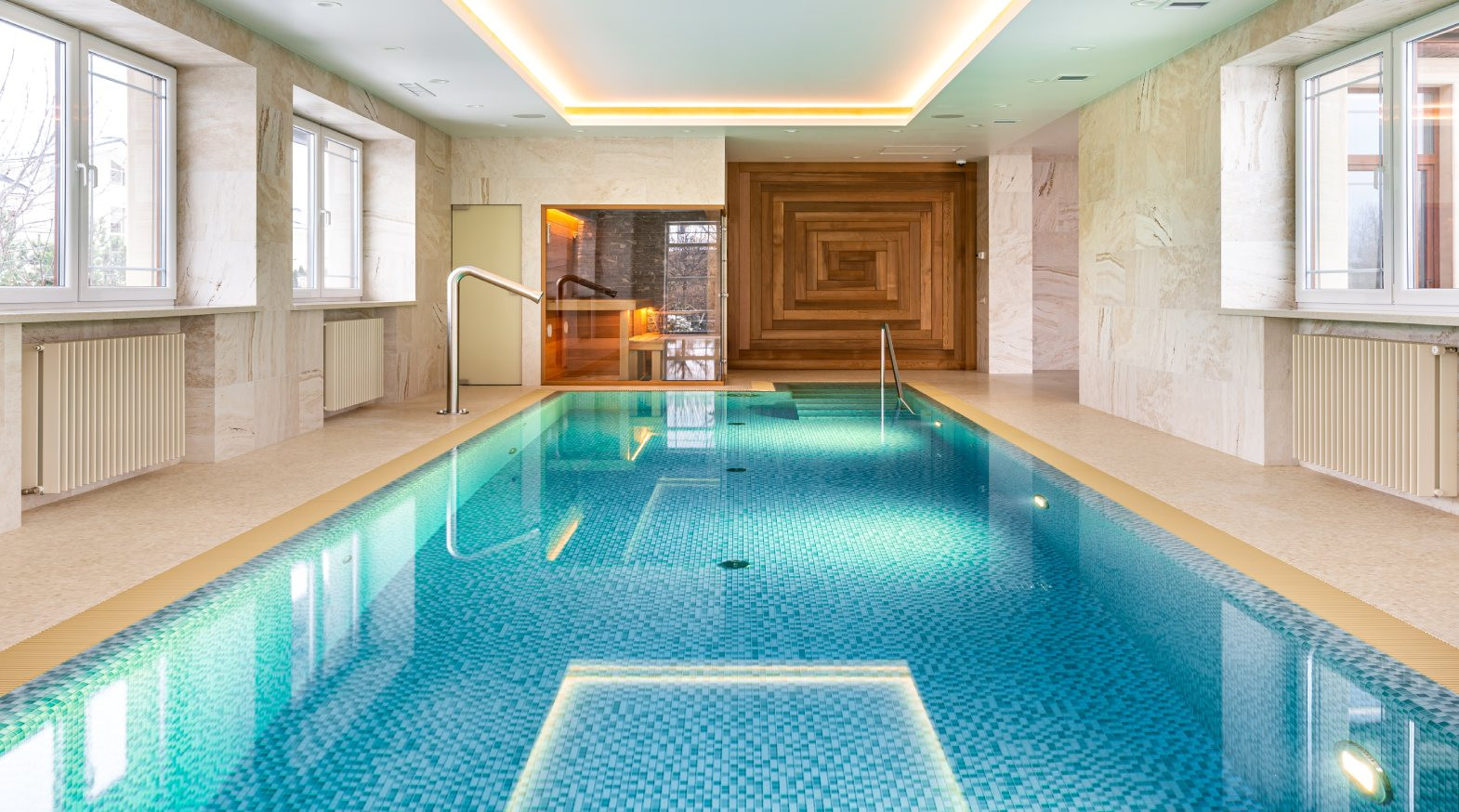 Обложка проекта: РОСКОШНЫЙ ЧЕРНЫЙ