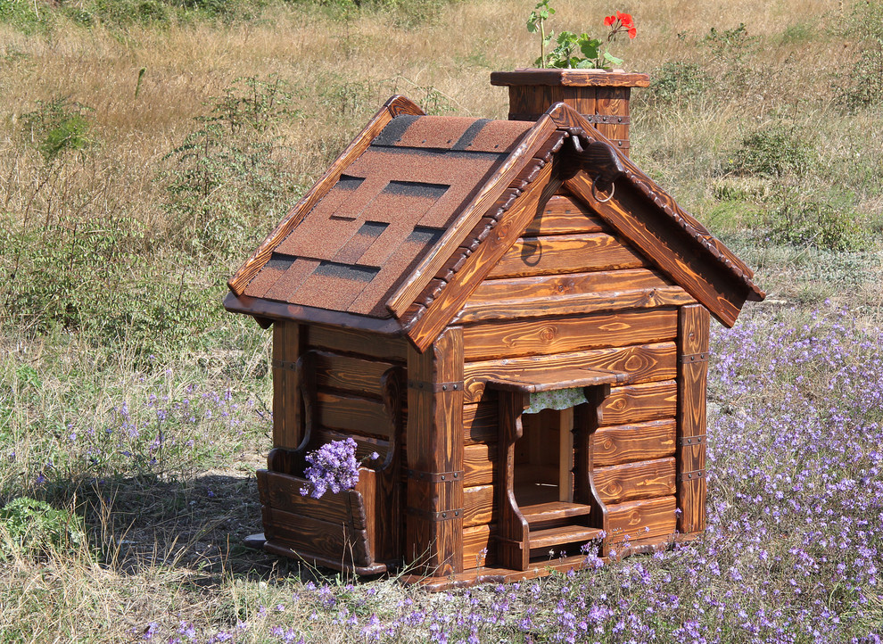 Обложка проекта: Будка для собаки с окошком и забором