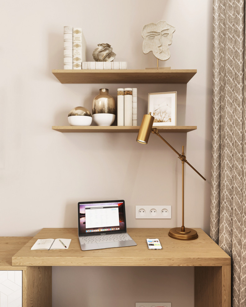 Трехкомнатная квартира в Комунарке.