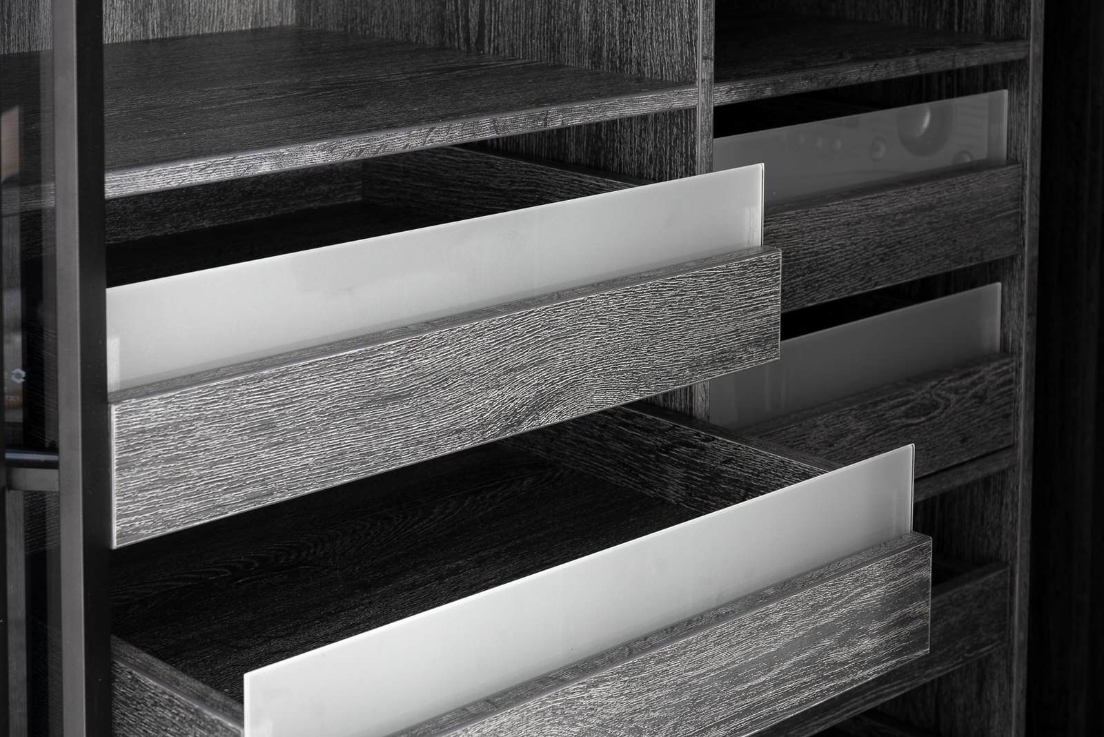 Гардеробная с перегородкой S1200