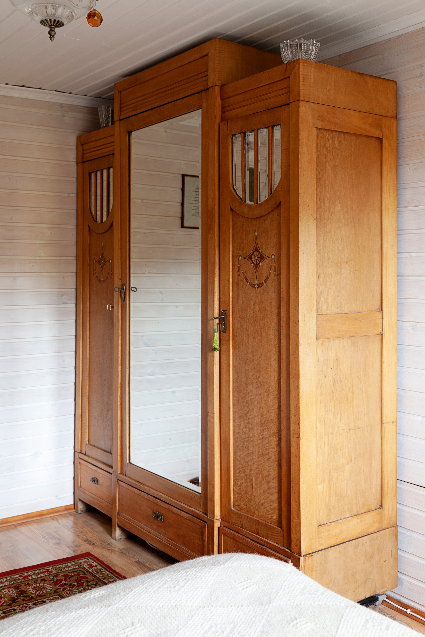 В гостях: У юного ценителя антиквариата — теперь и на даче