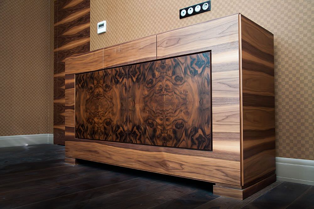 ЖК «Покровский» для компании Villagio Estate. ТВ-тумба, комоды, шкафчики.