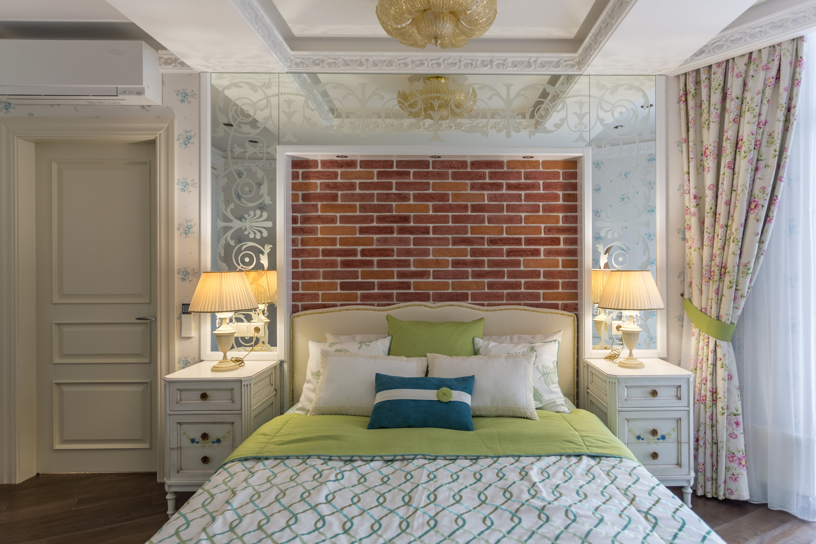 Цветочная поляна