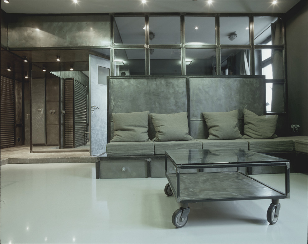 Moscow Metal Apartment