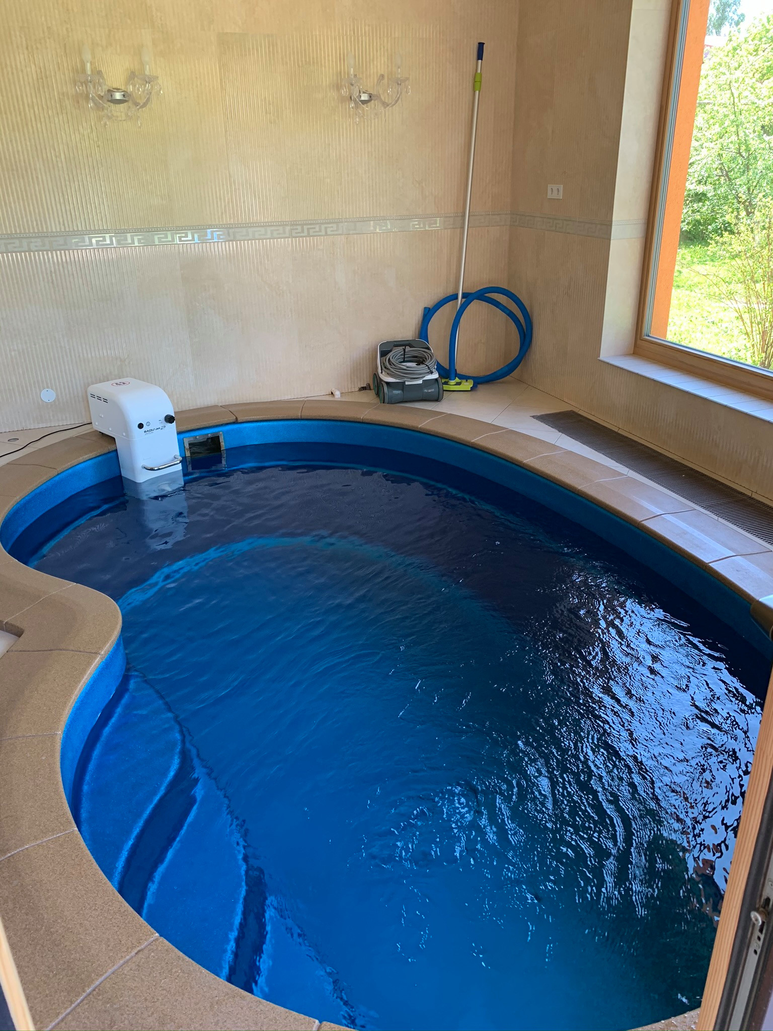 Личный опыт: Робот-мойка окон и другие гаджеты для частного дома