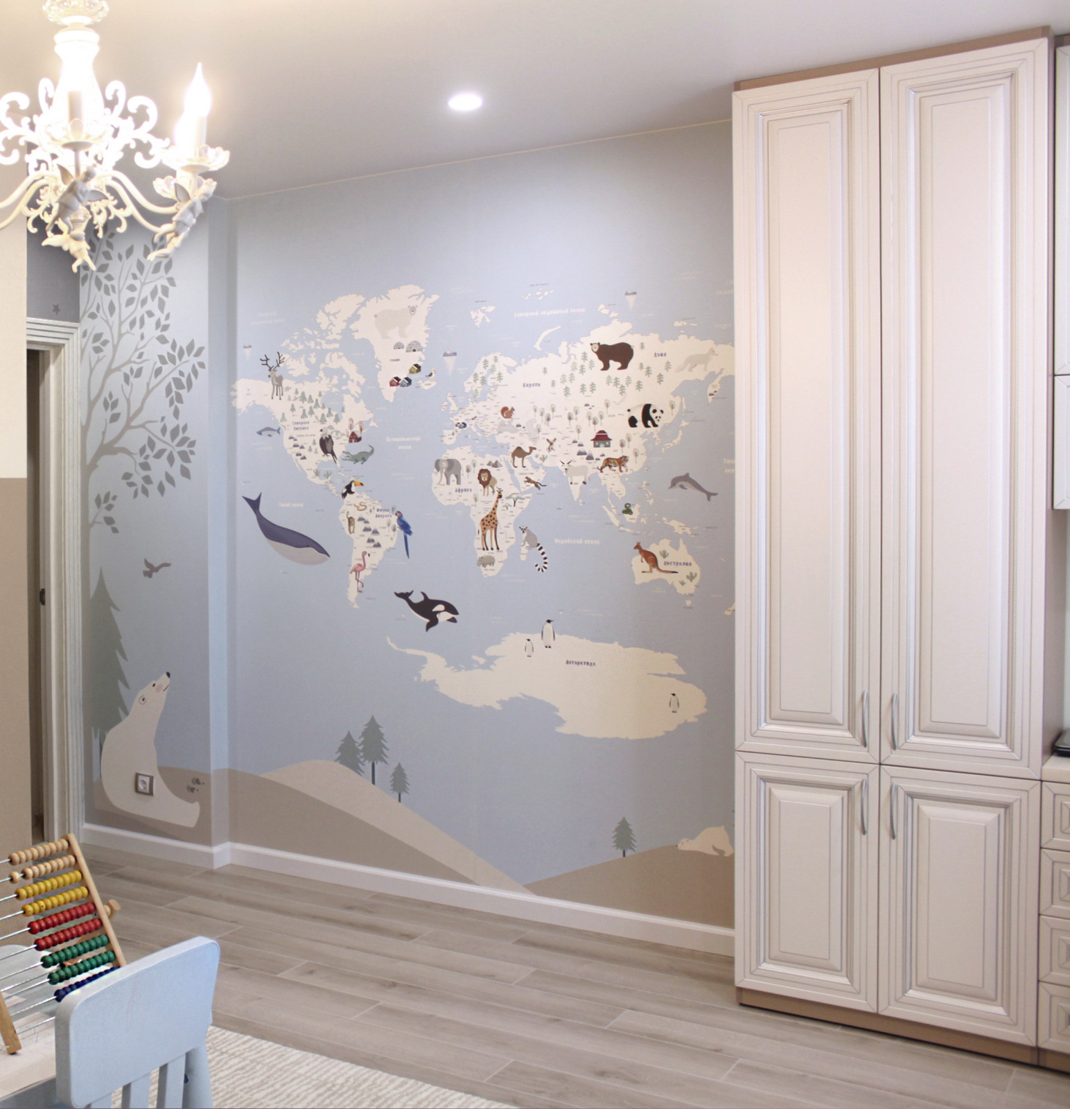 Реализованный дизайн интерьера детской комнаты