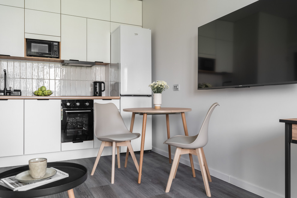 Парадный ансамбль, 2евро, 32м2