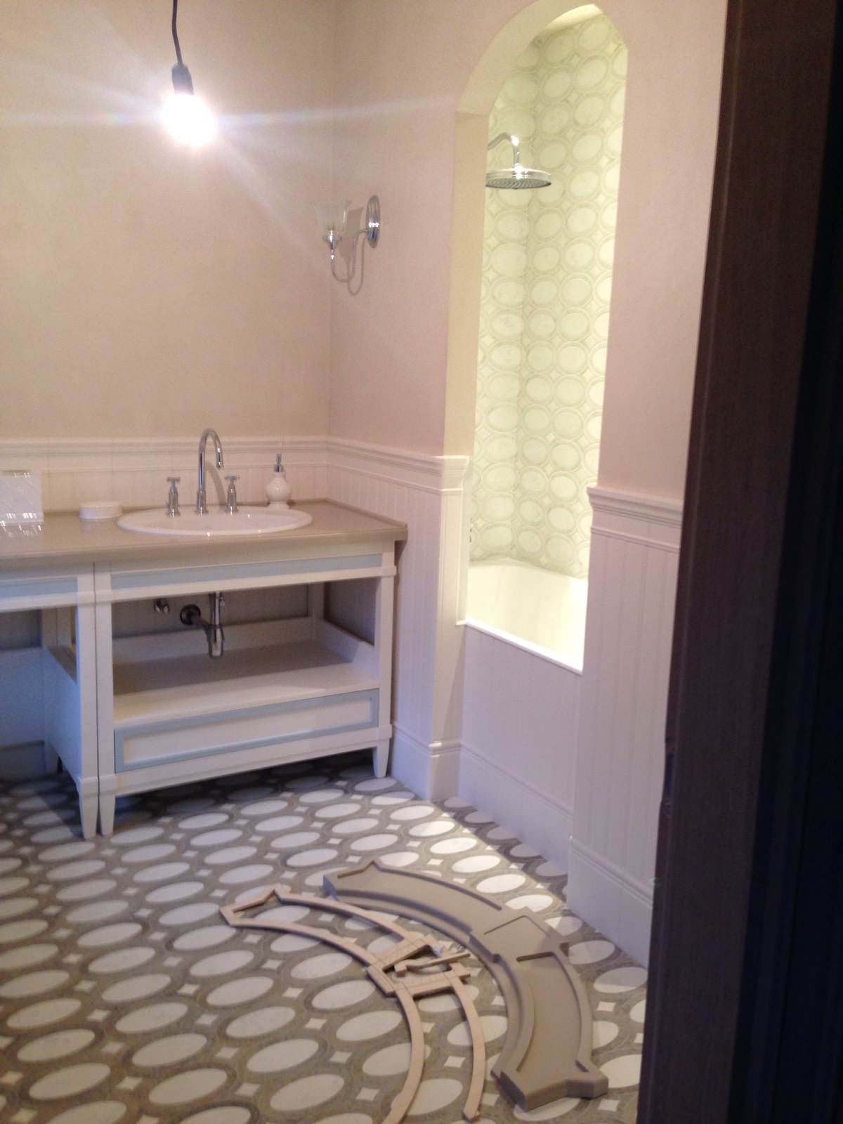 Кемень, керамика.