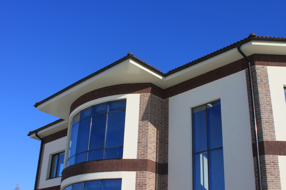 Подшивка свесов кровли панелями Alucobond