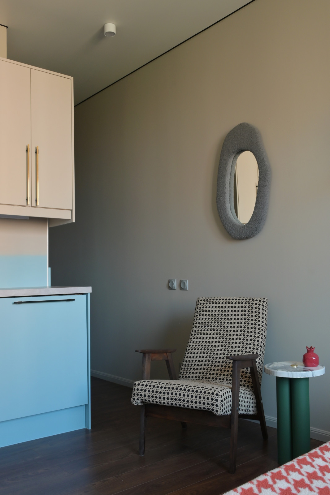 Мини студия с предметами редизайна