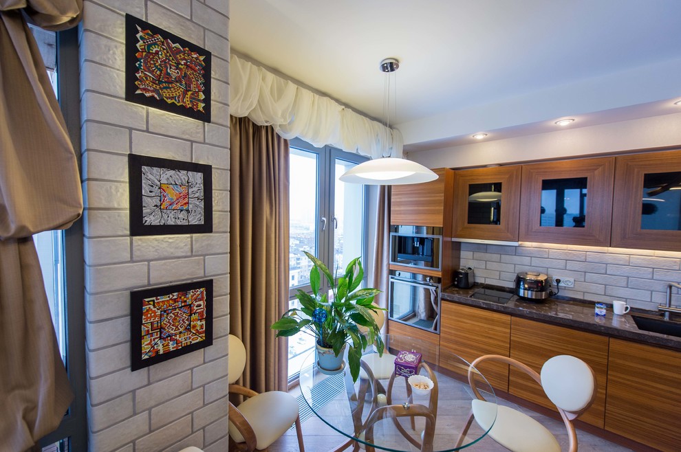 Вместо кисти - идеи, вместо красок - эмали