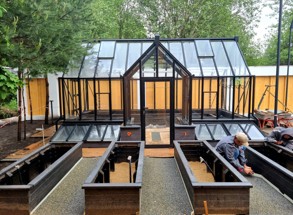 В работе 2023 и старше