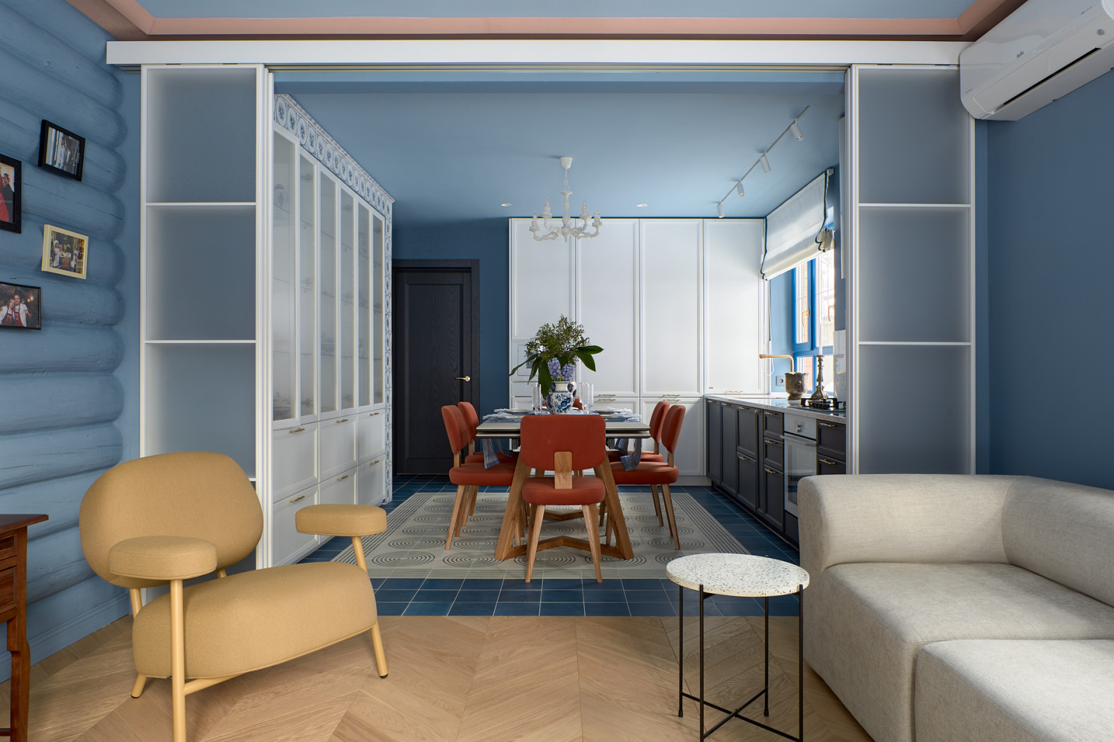 Гжель и маркетри, кухня-гостиная