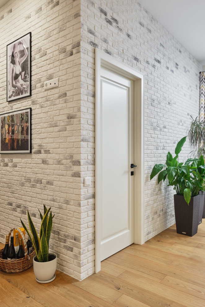 Кантри Г-2 Ral 9010 в квартире современного стиля