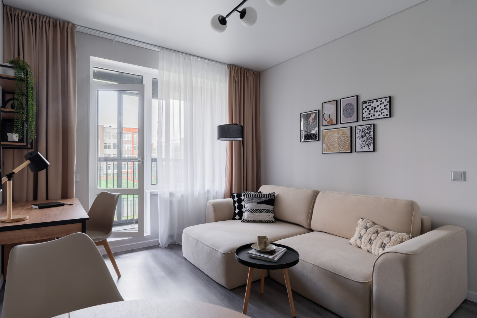 Парадный ансамбль, 2евро, 32м2