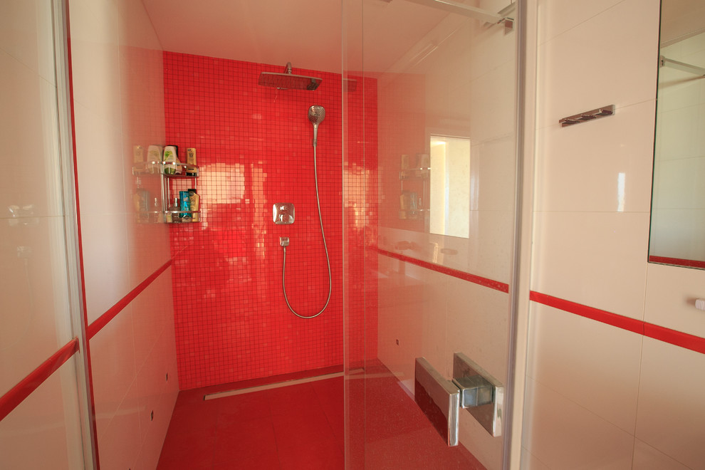 Переделка технического помещения в жилую зону - площадь - 140 м2