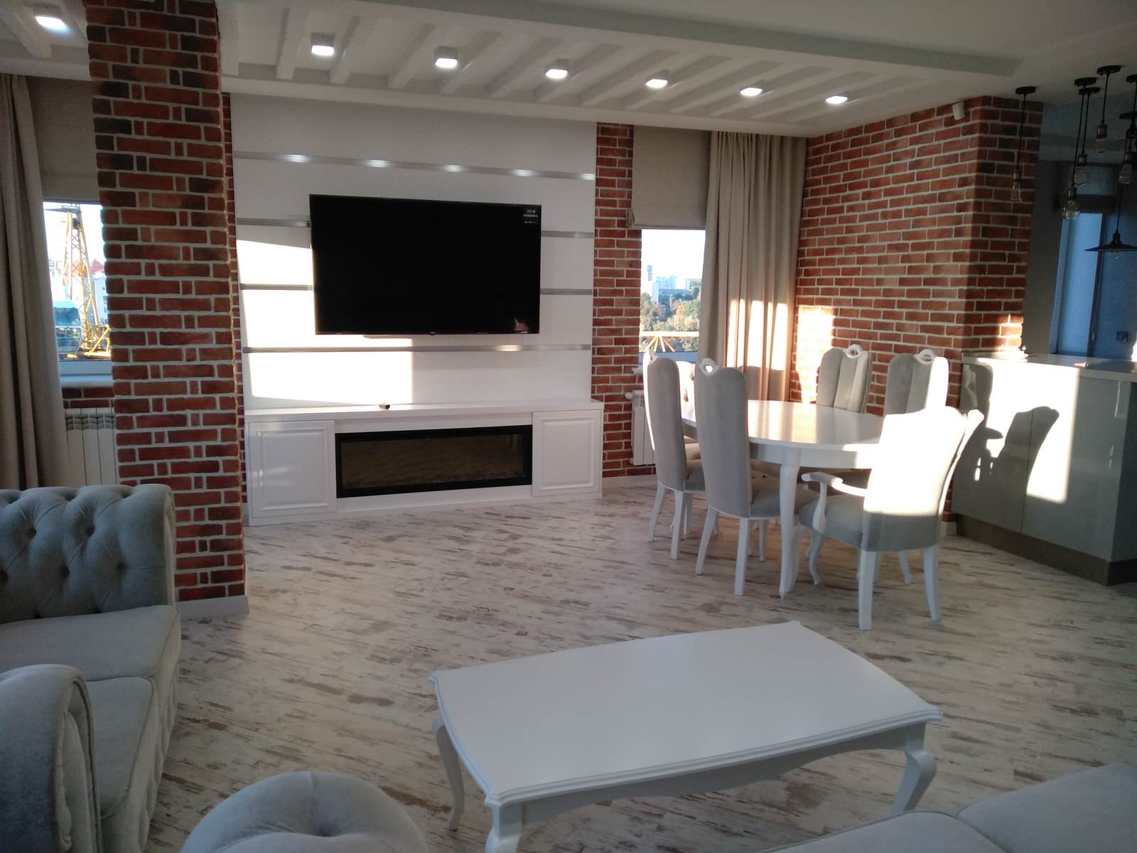 Текстильное оформление 3-х  квартиры