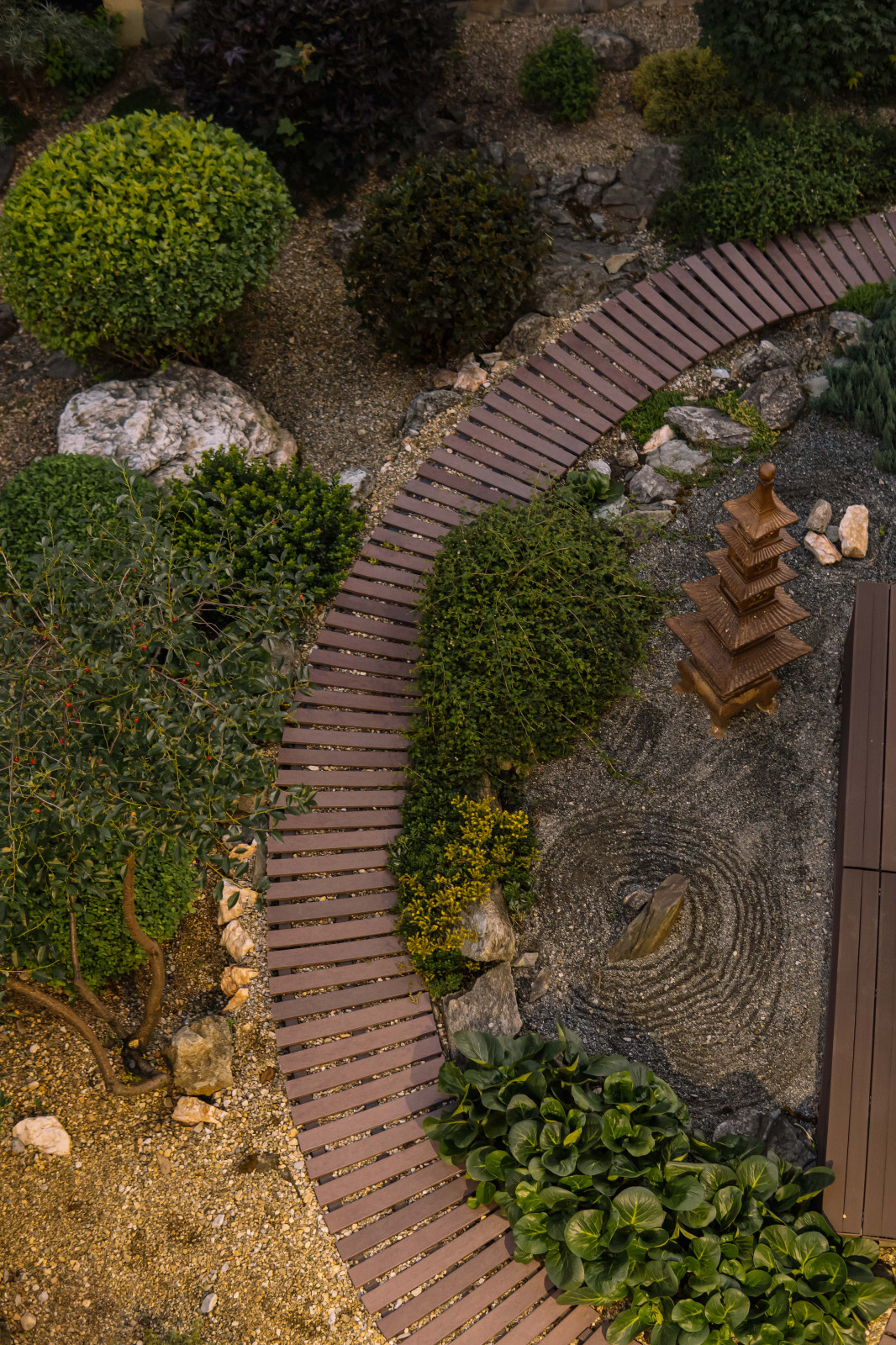 Японский садик "Живи,созерцая..."