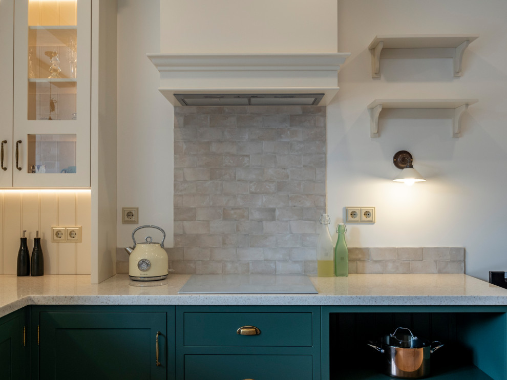 Элегантная кухня в неоклассическом стиле