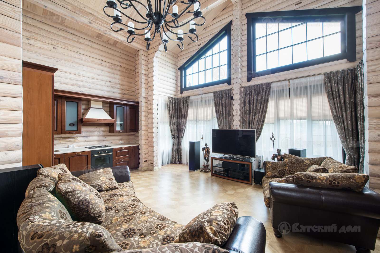 Деревянный дом из оцилиндрованного бревна ОБ-300-31 (Вятский Дом)