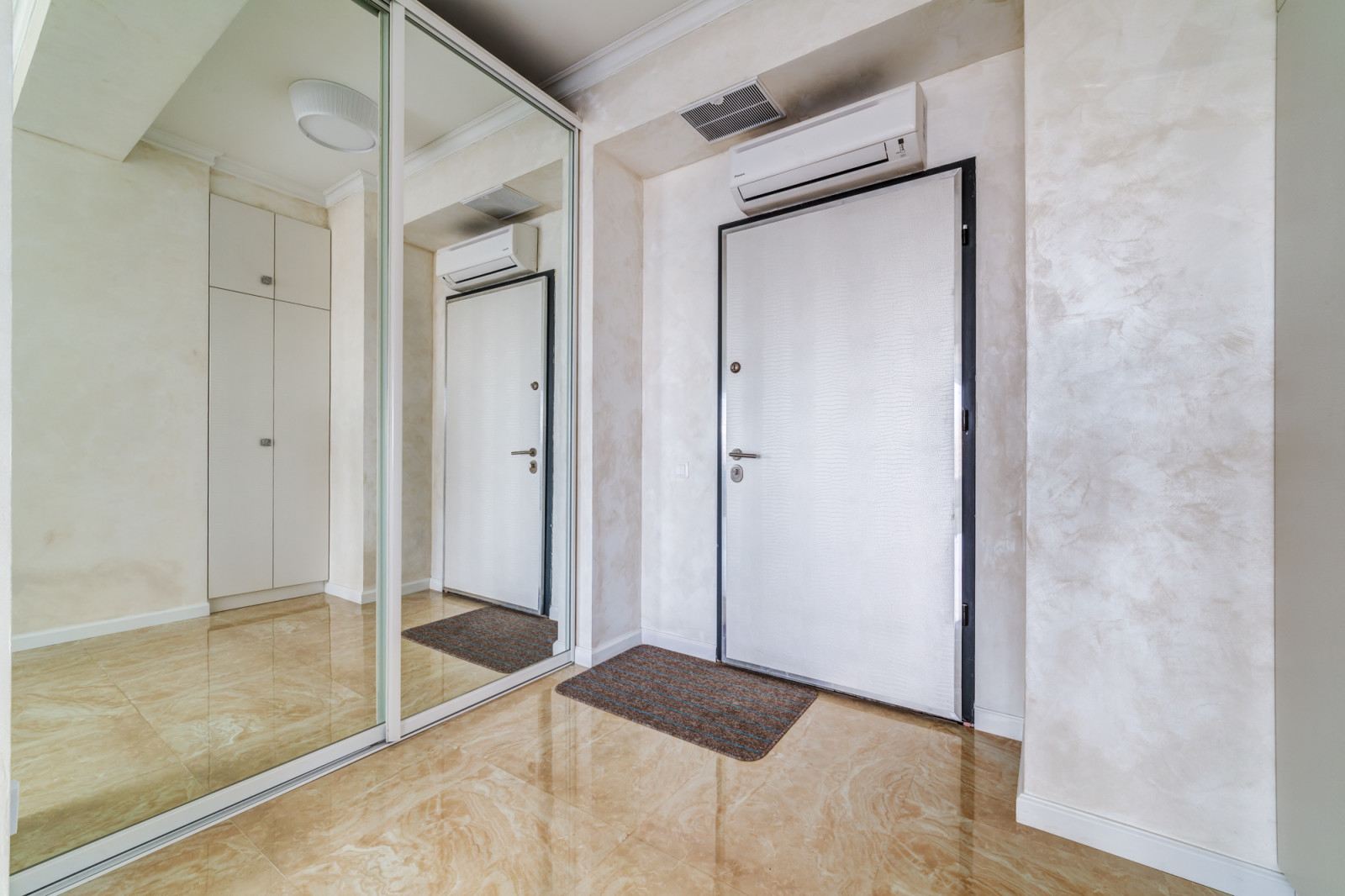 Квартира-студия на Мосфильмовской