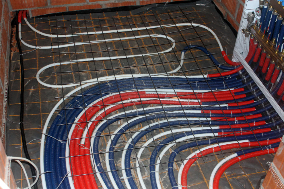 Дом из кирпича в "Охтинском парке"