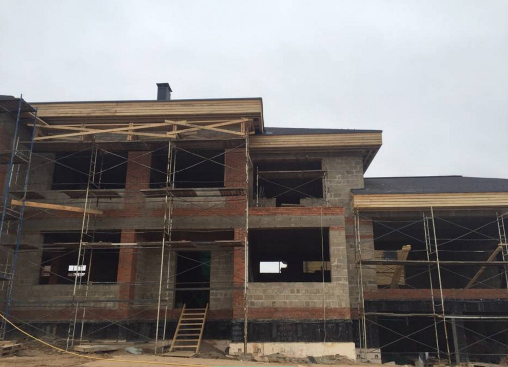 ПОДМОСКОВНЫЙ ОСОБНЯК