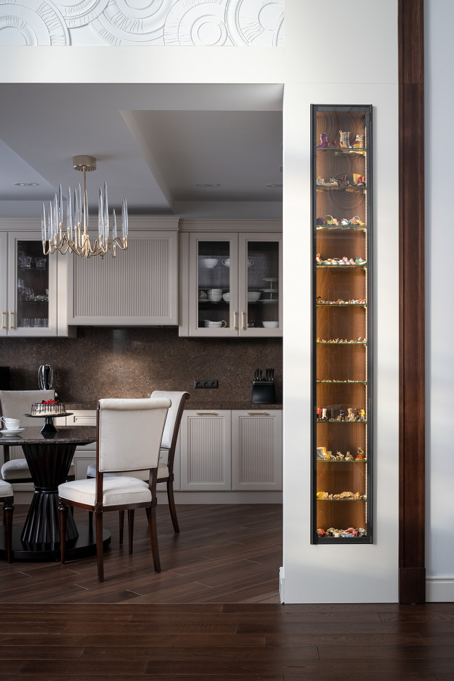 Белый, холодный, бразильский кофе