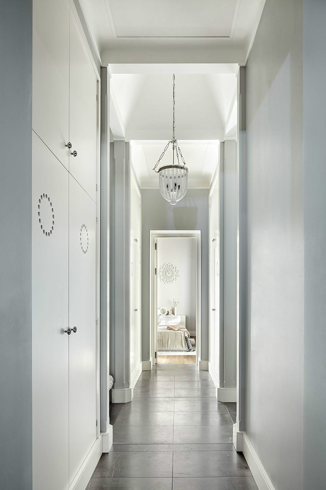 Квартира в трехэтажном особняке на набережной реки Мойки