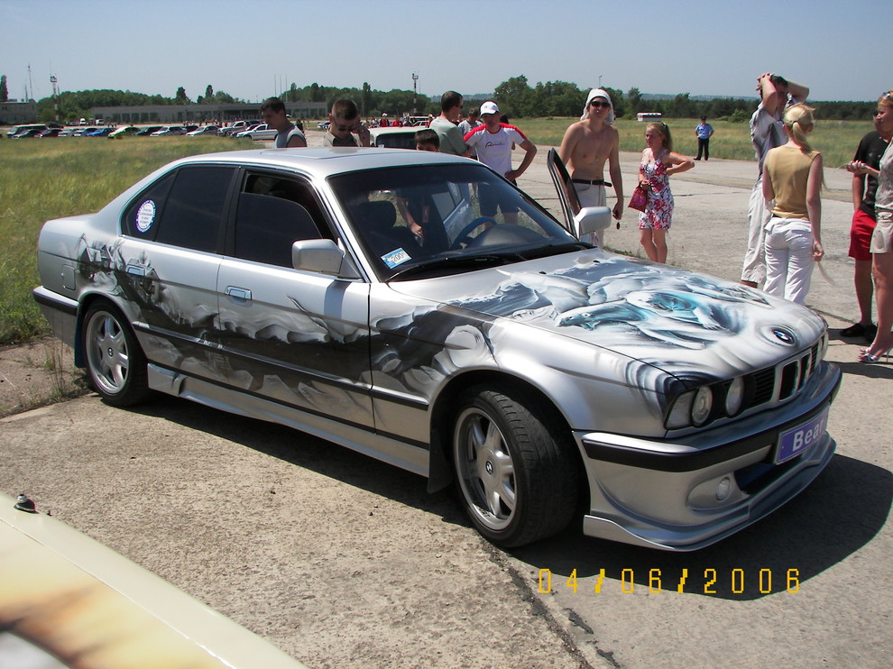 Аэрография на авто.