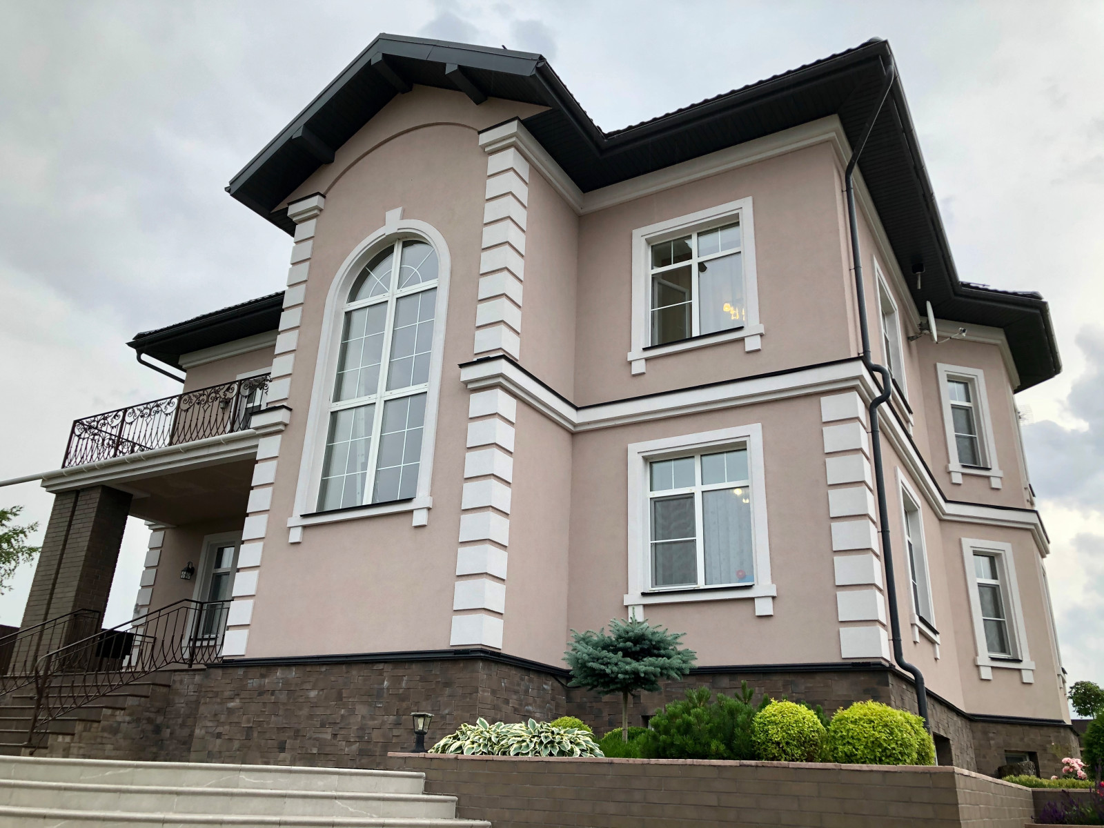 Двухэтажный дом в г. Кубинке