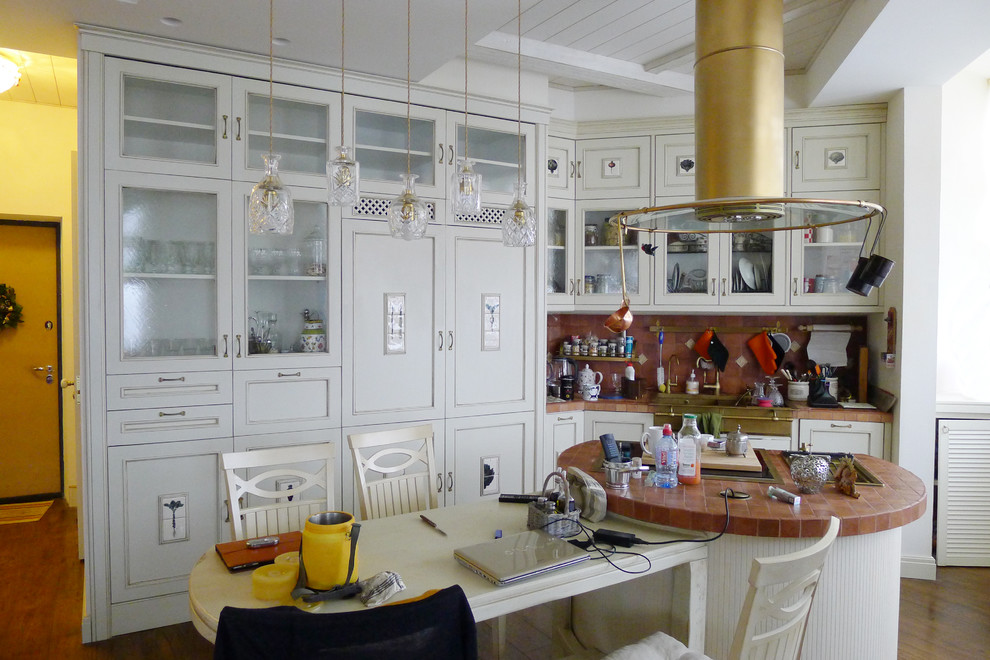 Обложка проекта: Кухни и изразцы