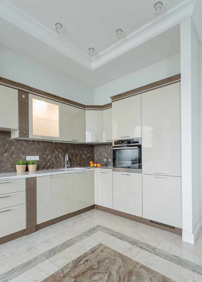 Мосфильмовская 8