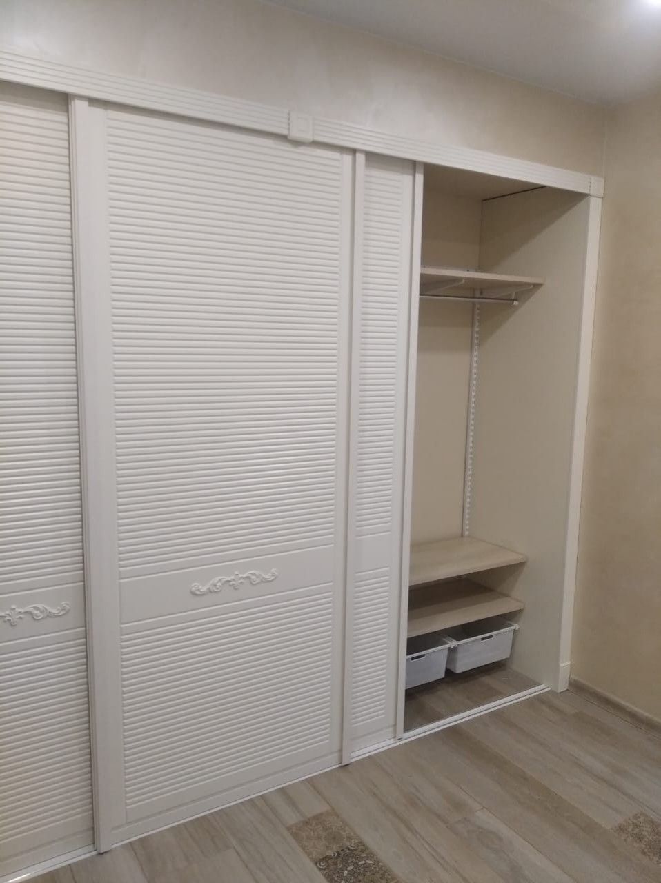 Прихожая в загородном доме