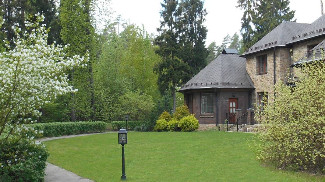 Обложка проекта: Рублево-Успенское шоссе. 52 сотки.