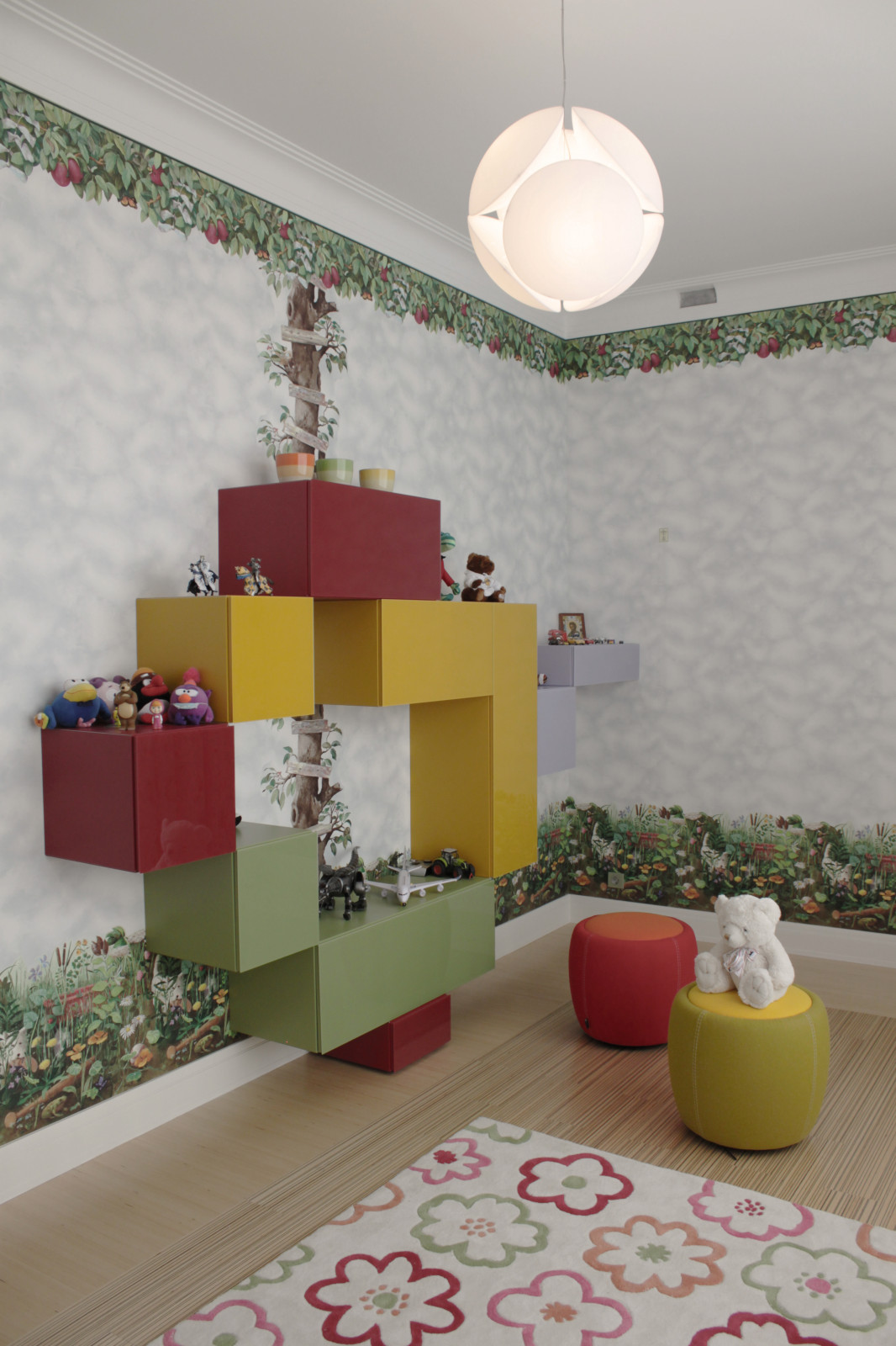 Реконструкция интерьера в загородном доме