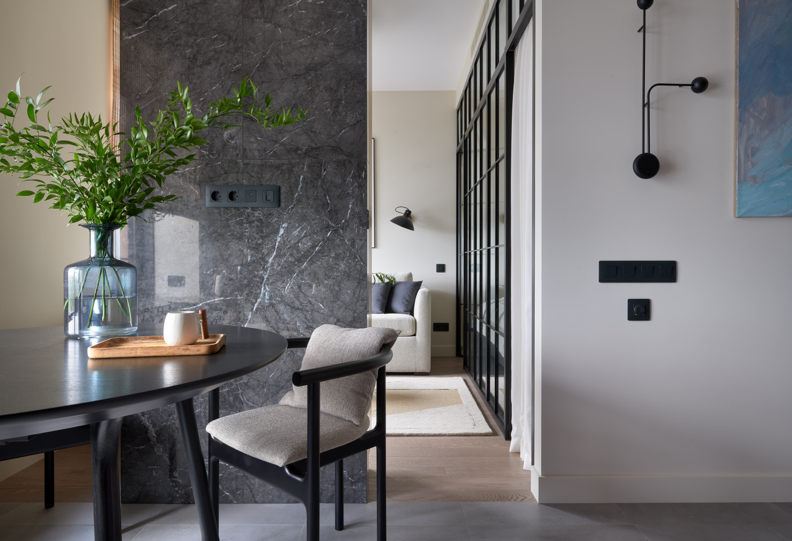 Современный интерьер с нотками Азии