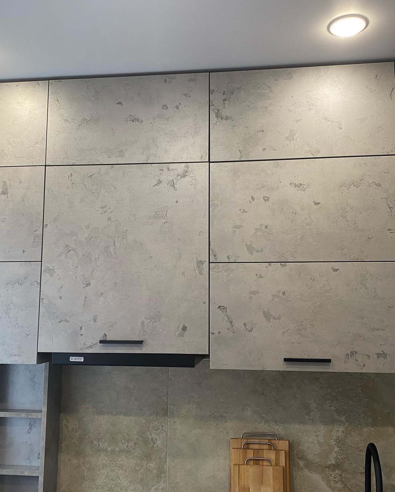 EAF42B9E-D649-442B-82B3-6DEEC0AFB3ED