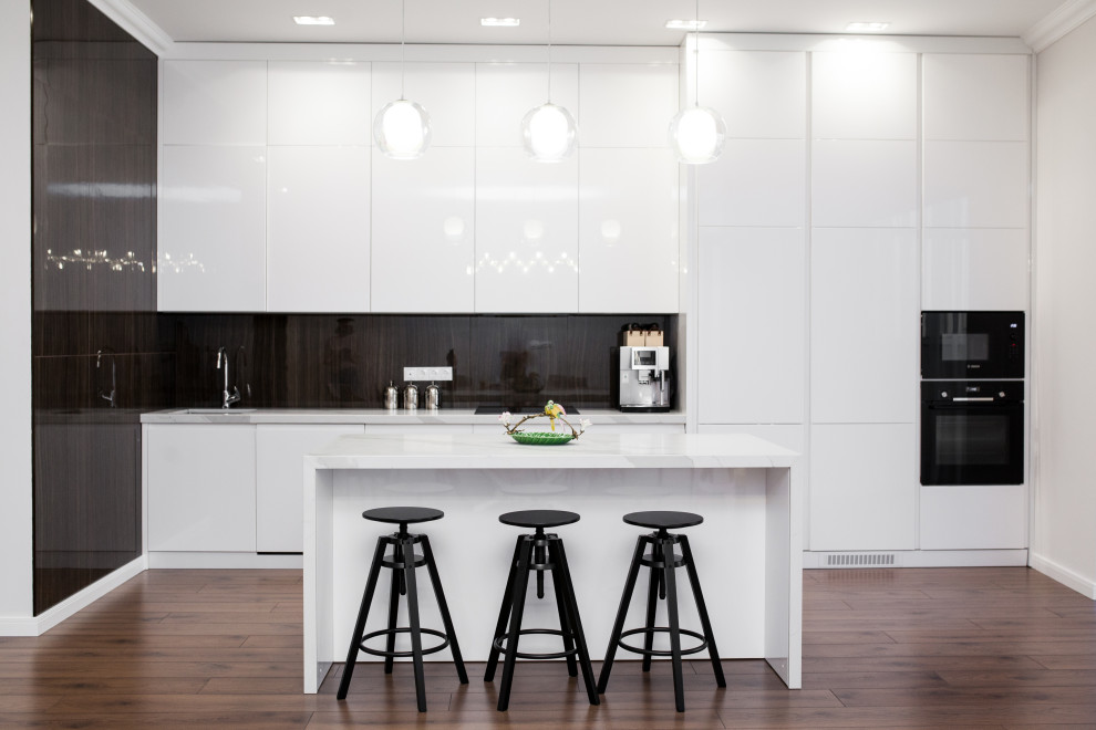 Светлая кухня в современном стиле