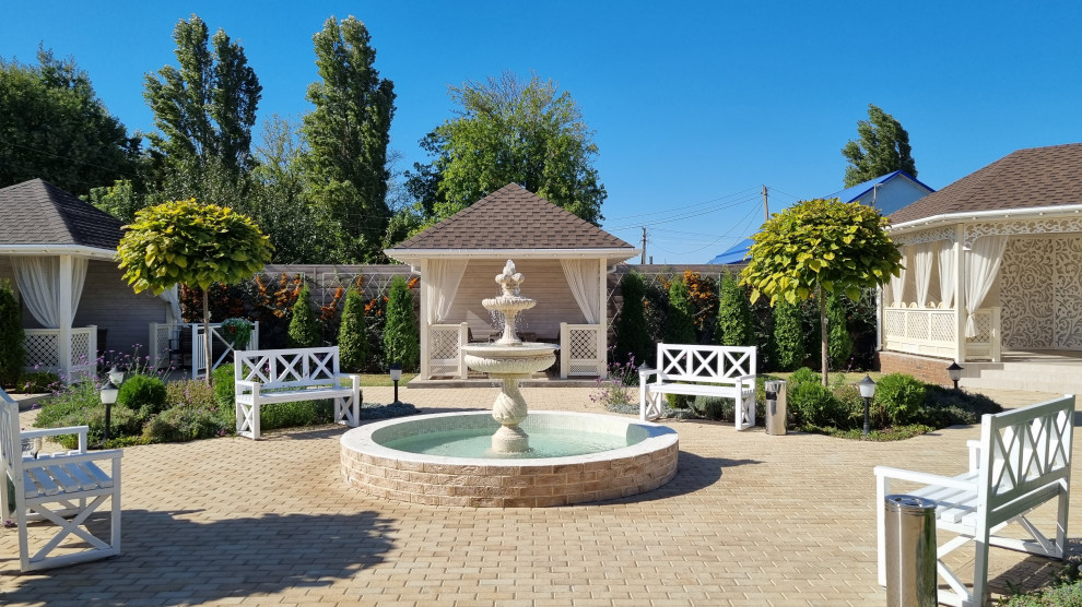 Реализация проекта "Французский дворик"