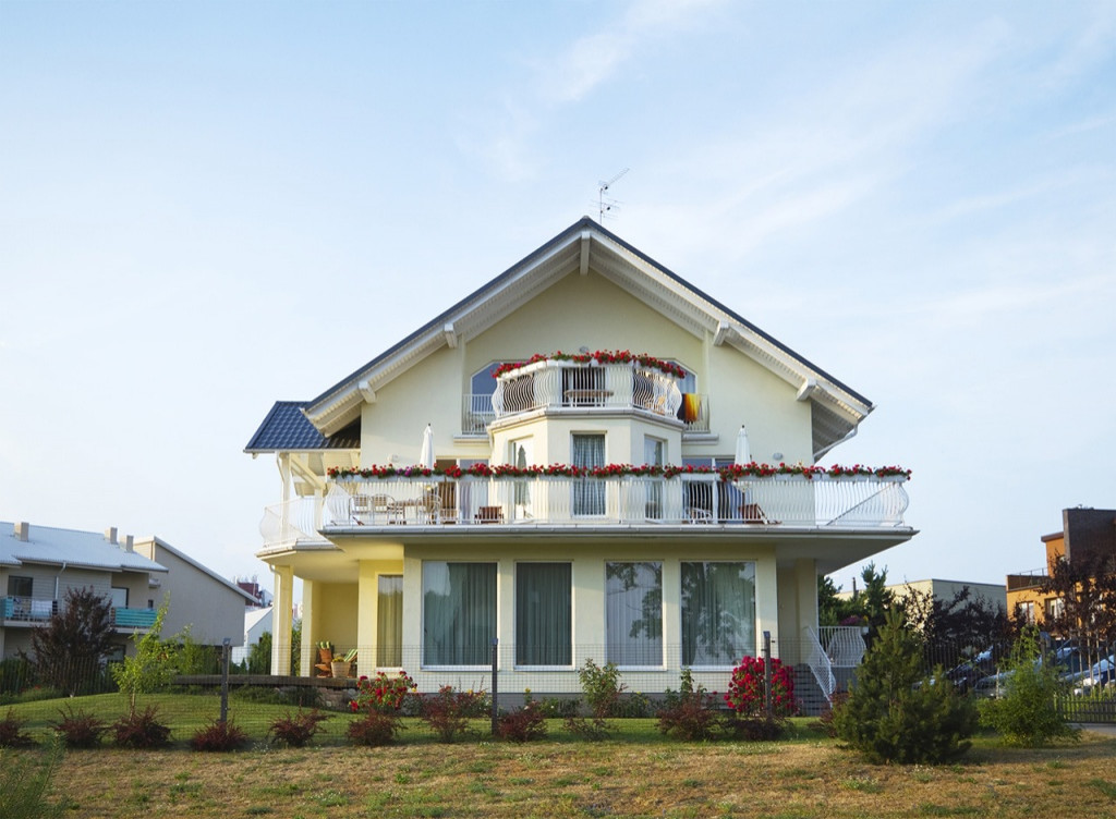 Остекление коттеджей