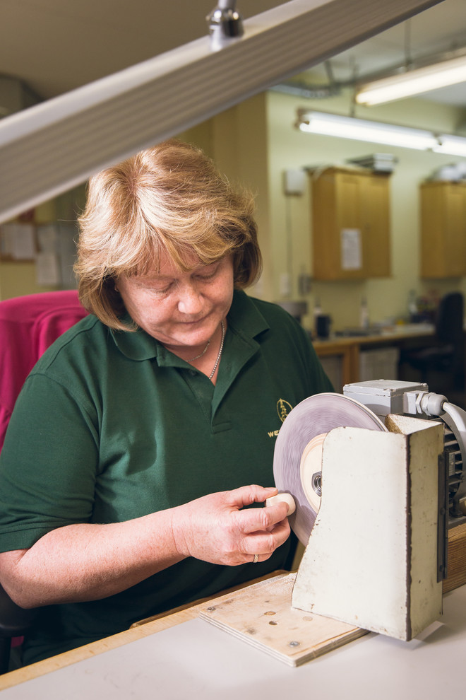 Портрет: Как деревянные ангелы Wendt & Kühn обретают крылья