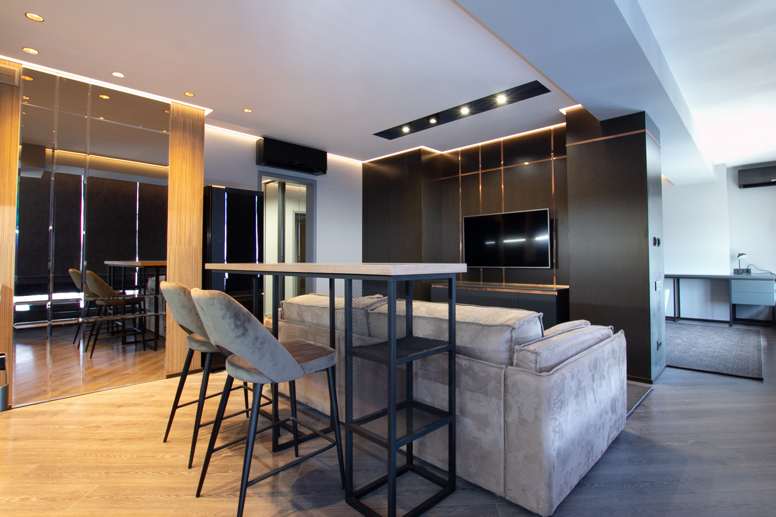 Обложка проекта: Холостяк