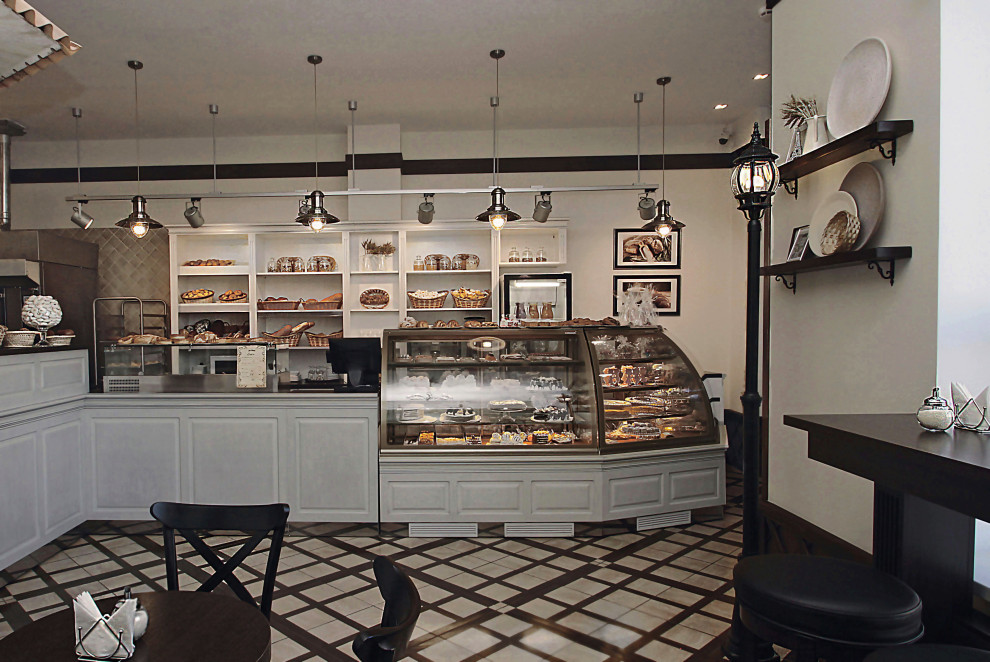 Зона продаж и обслуживания