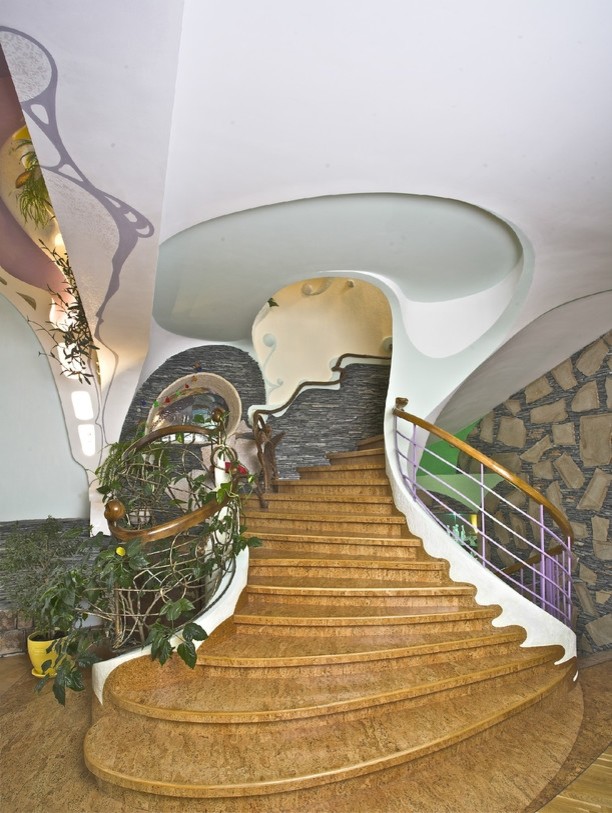 Окно в бассейн