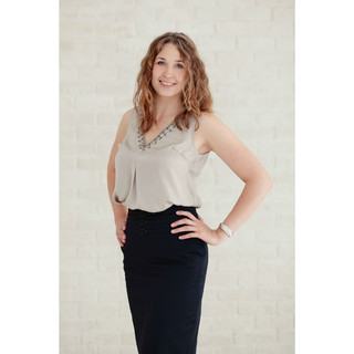 Любовь Серова