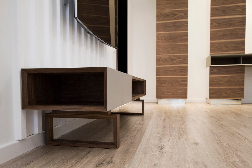 Портрет: WOOD WORKS – 8 мастерских, которые работают с деревом